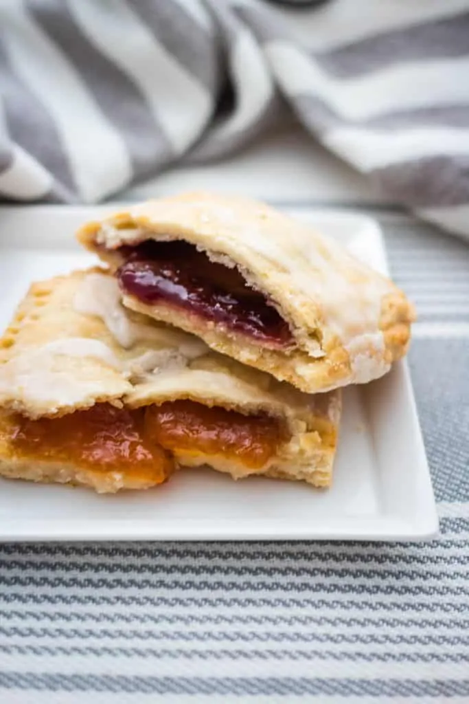 toaster pastries on white plate with gray and white napkin