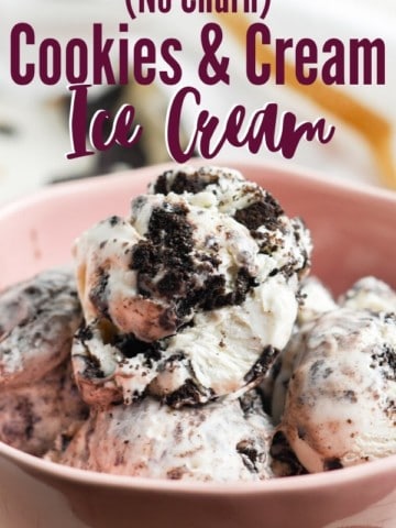 cookies and cream ice cream scoops in pink bowl with title text "No Churn Cookies and Cream Ice Cream"