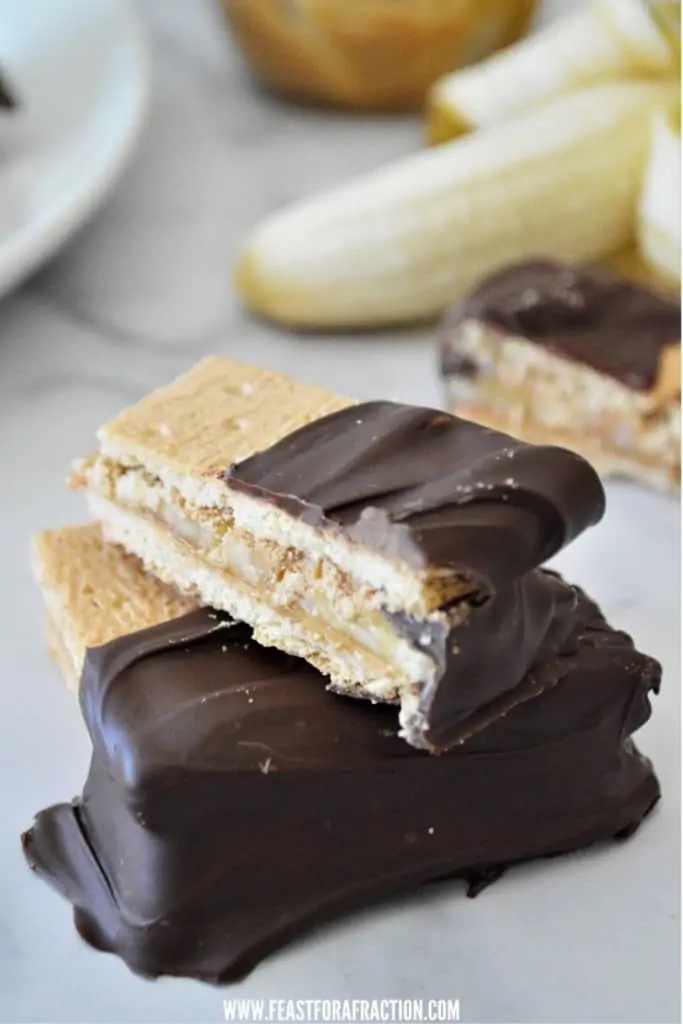 chocolate peanut butter banana graham crackers cut in half to show filling